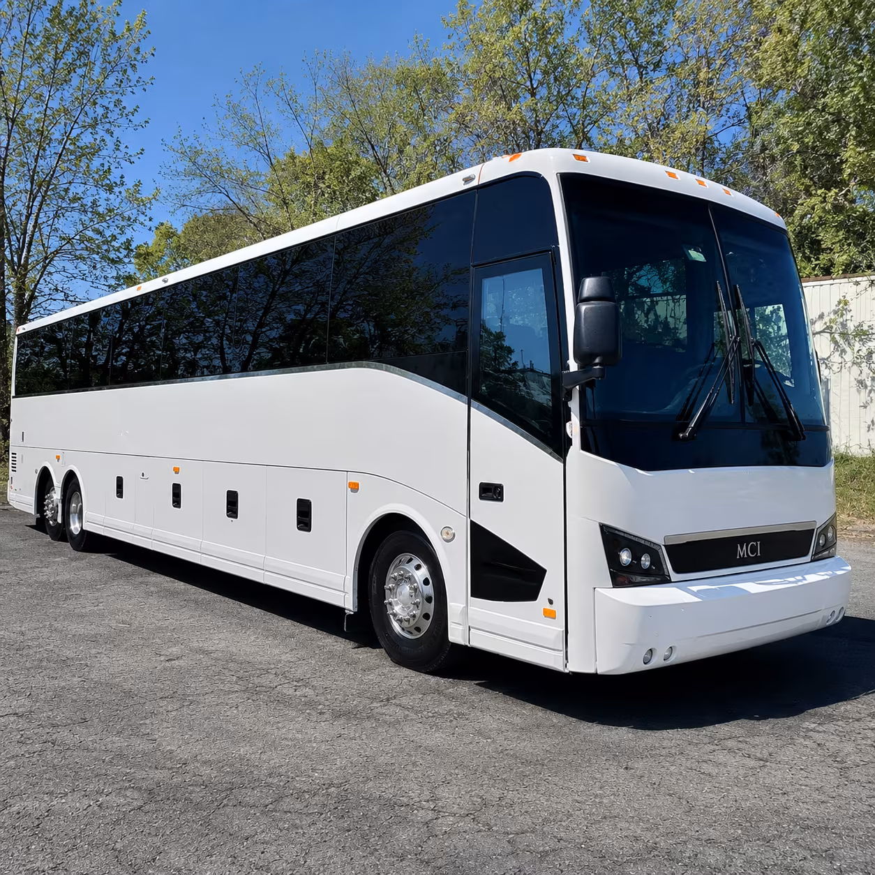 bankplus amphitheater concert buses right here in southaven