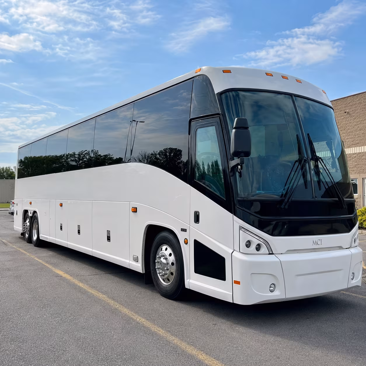 how distance and duration affect charter bus rates in southaven mississippi