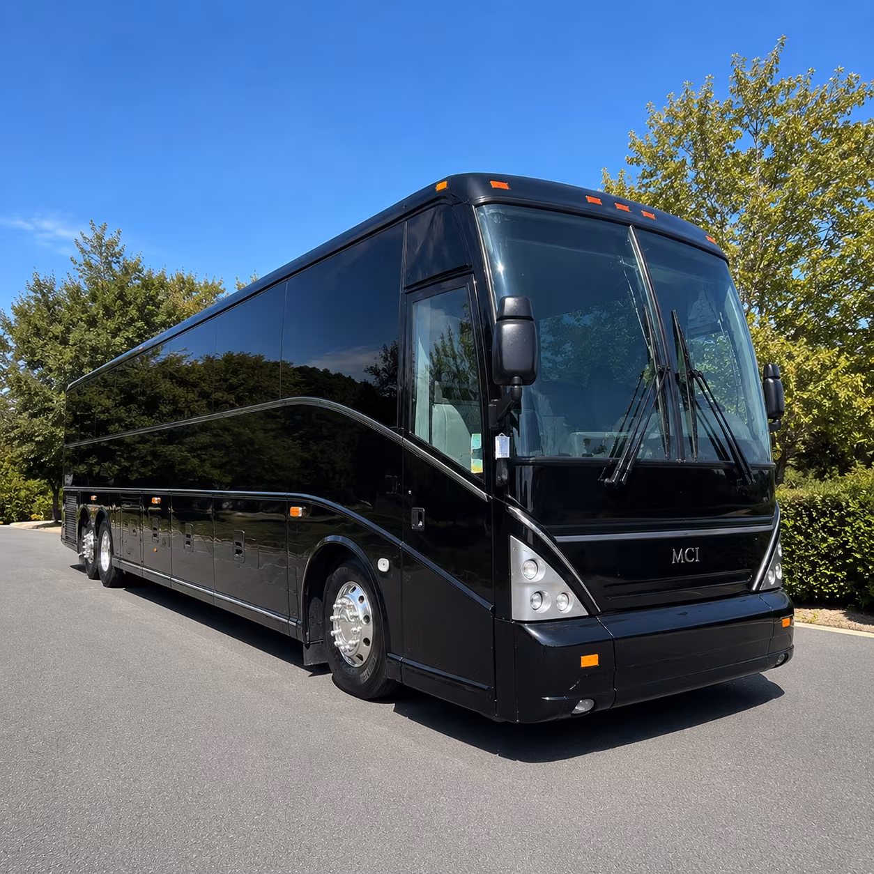 prom graduation and school event bus rentals in desoto county