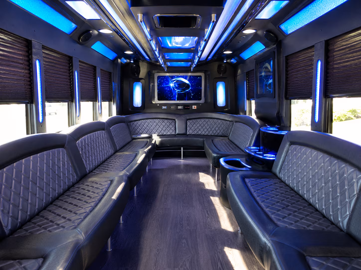 southaven 28 passenger party bus inside